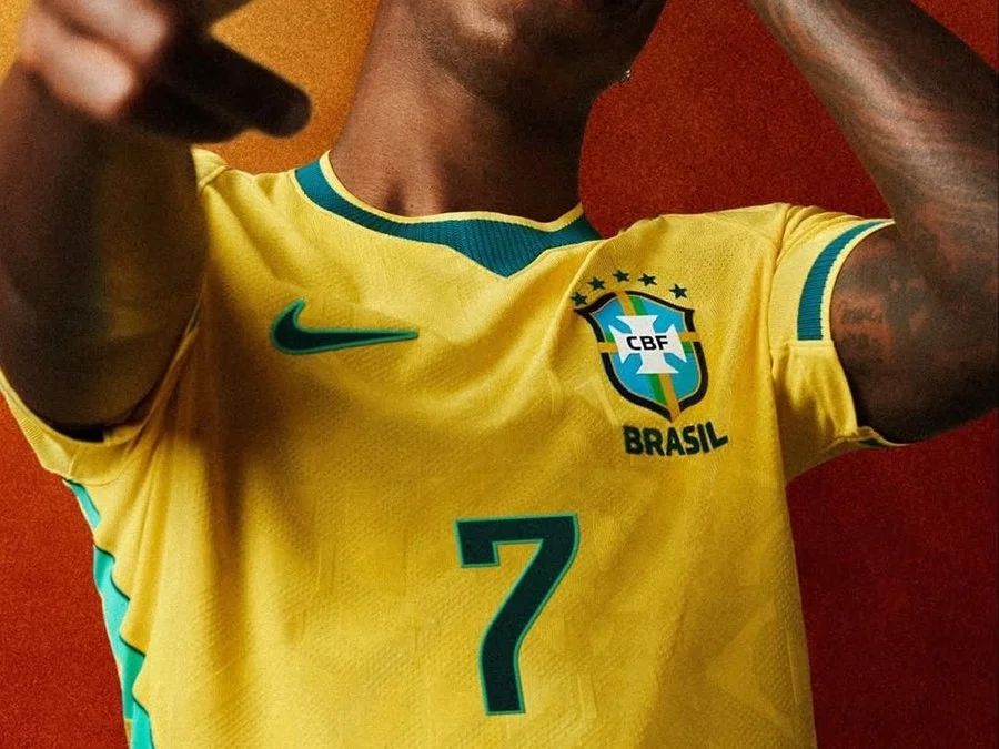 Imagem ilustrativa da notícia: Pode usar camisa da seleção no trabalho? Veja regras de etiqueta corporativa