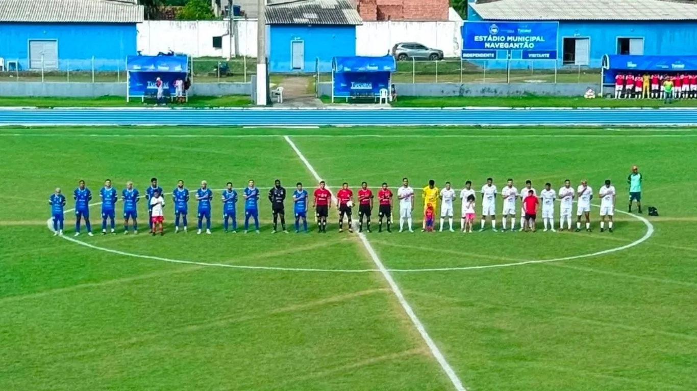 Galo Elétrico pressiona durante os 90 minutos, mas esbarra na retranca do adversário e não consegue reverter a desvantagem.
