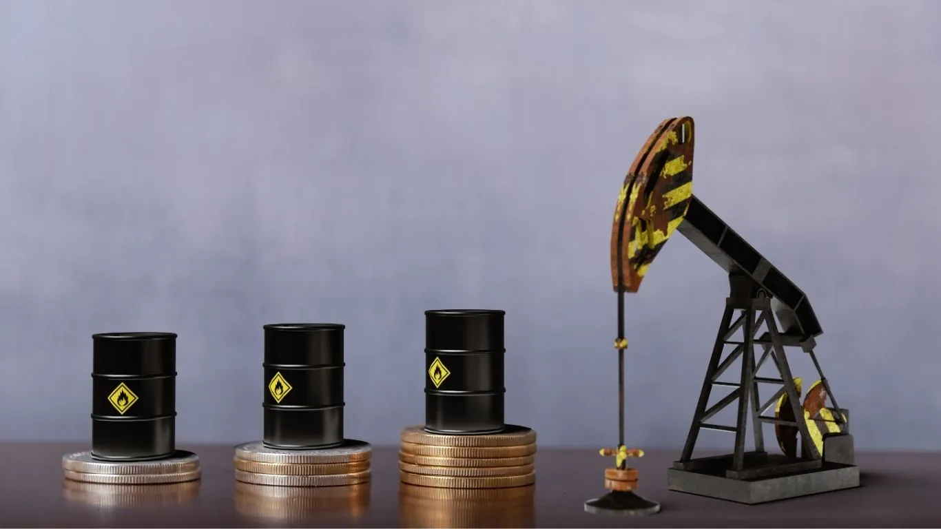 Commodity atinge maior patamar em mais de um mês com intensificação de ataques aéreos e temores no Oriente Médio.