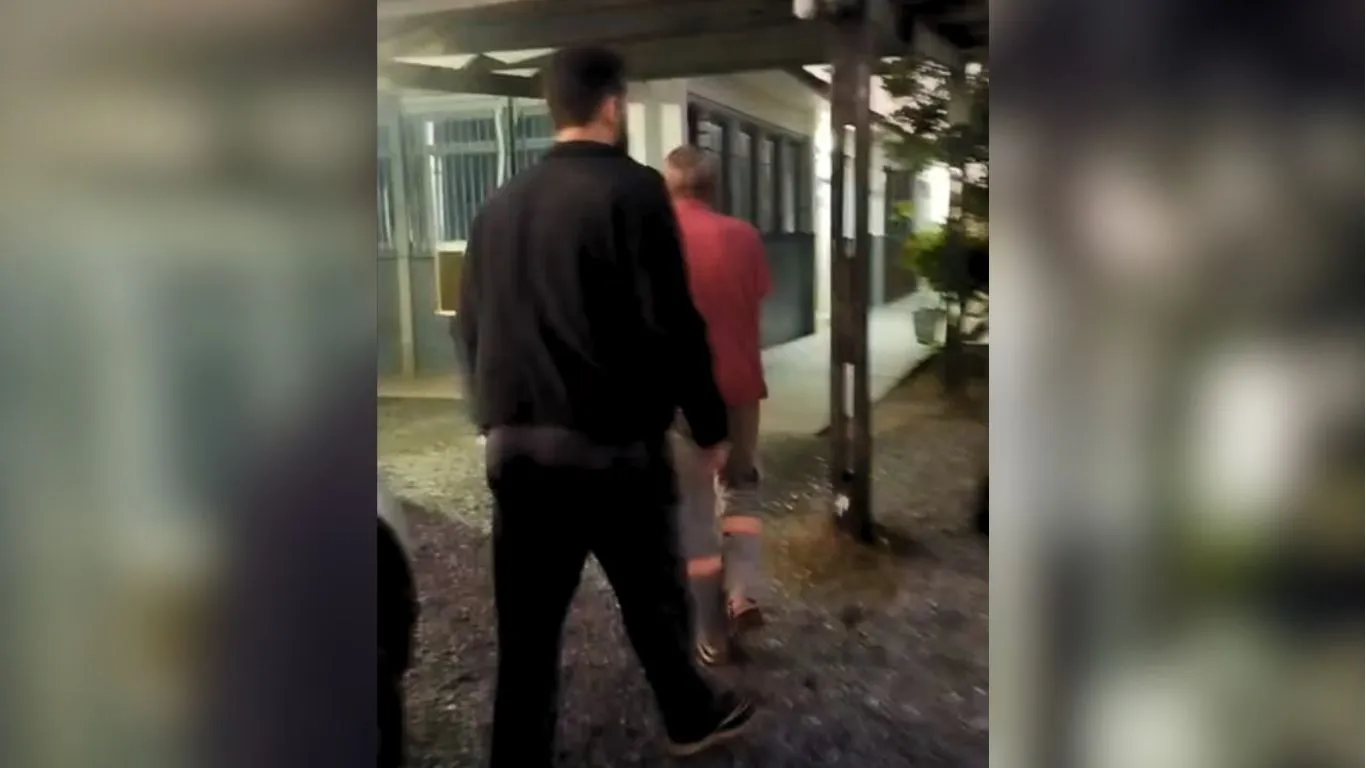 Aluísio Farias Batista, atualmente com 68 anos, foi detido em Cuiabá após cruzamento de dados e tecnologia de reconhecimento facial da Polícia Civil.
