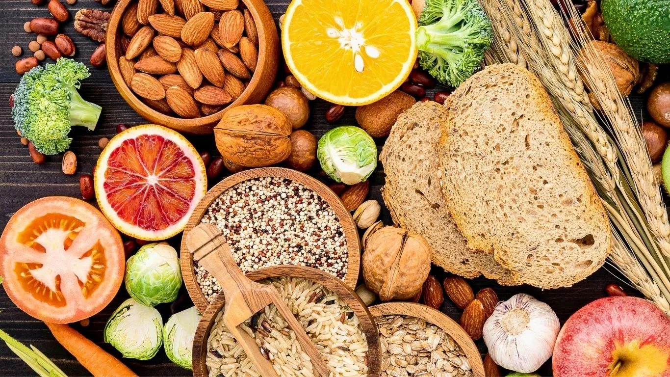 Especialistas alertam para os riscos dos ultraprocessados, que aumentam as doenças inflamatórias, e apontam opções simples para equilibrar a microbiota.
