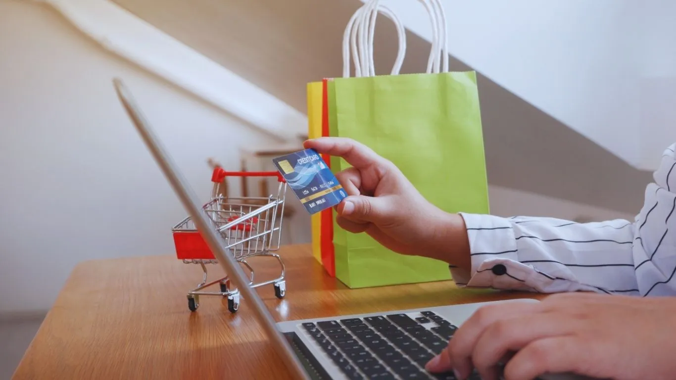 O varejo online realiza nesta terça-feira, 28 de abril, o Dia do Frete Grátis