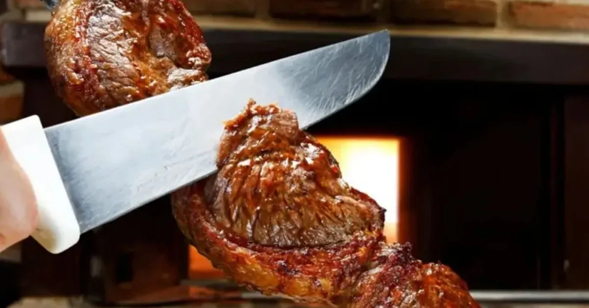A dica passa pela combinação entre técnica, paciência e conhecimento, que vau desde a escolha do tipo de carne até o momento de fatia-la, o que implica no resultado final.