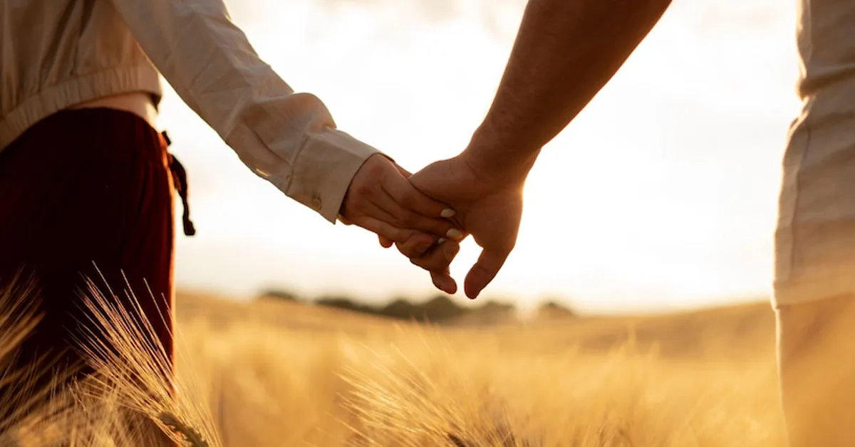 Cultivar a confiança, o diálogo sincero e o respeito à individualidade do parceiro será essencial para construir uma relação mais equilibrada e duradoura.