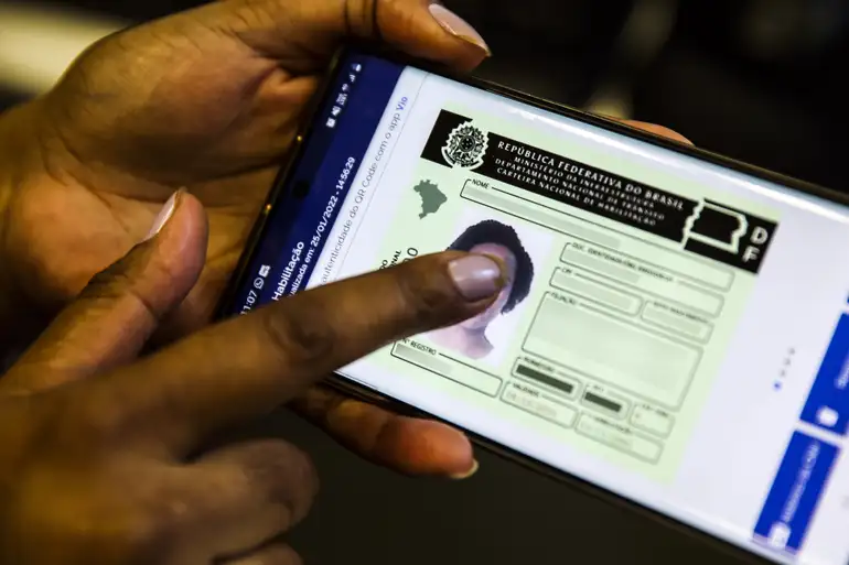 A integração entre os sistemas da Receita Federal e dos Detrans tornou a conferência das informações cadastrais mais rigorosa.