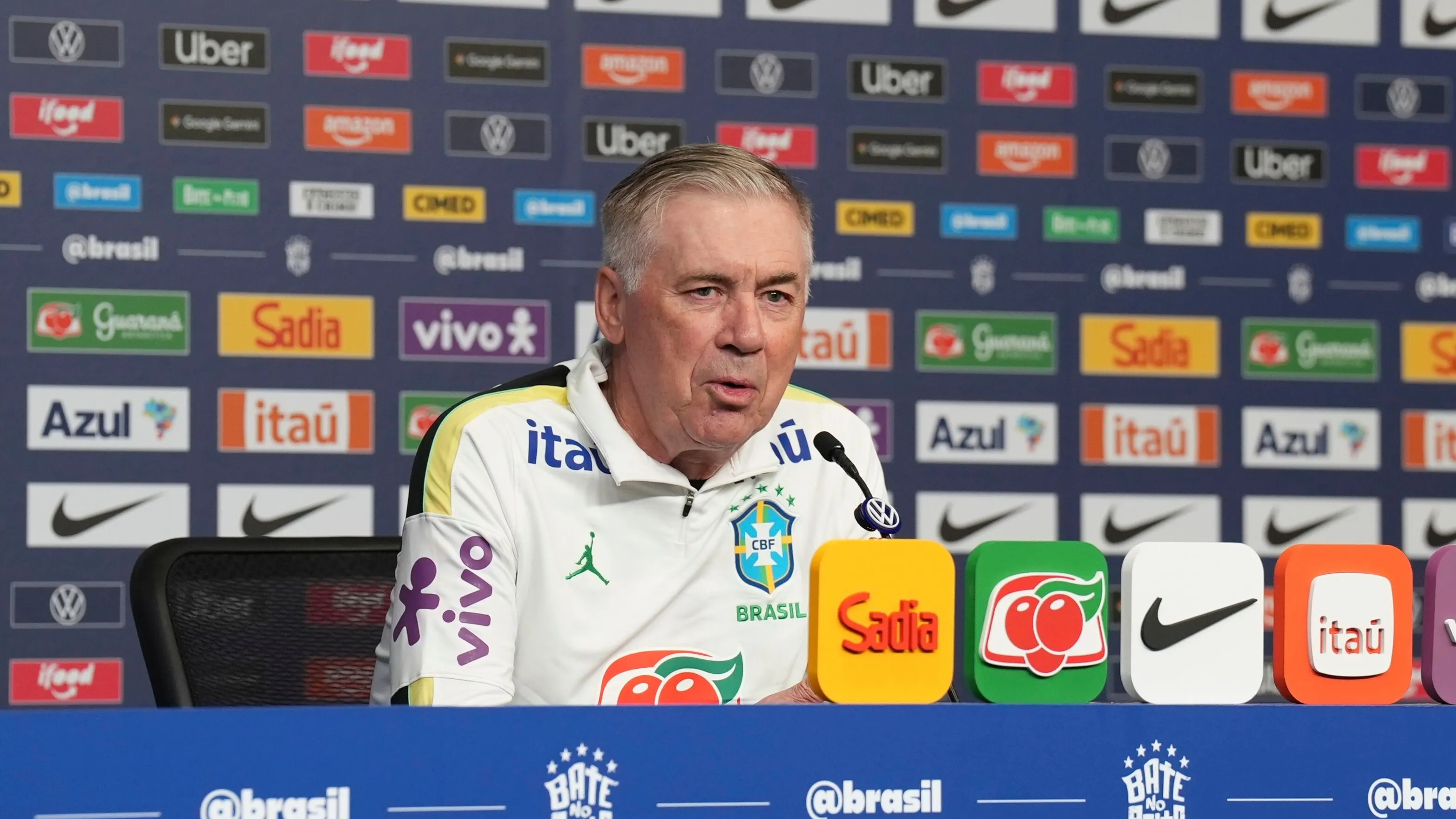 Ancelotti realiza mudanças na seleção brasileira para o amistoso contra o Egito, último teste antes da Copa do Mundo.