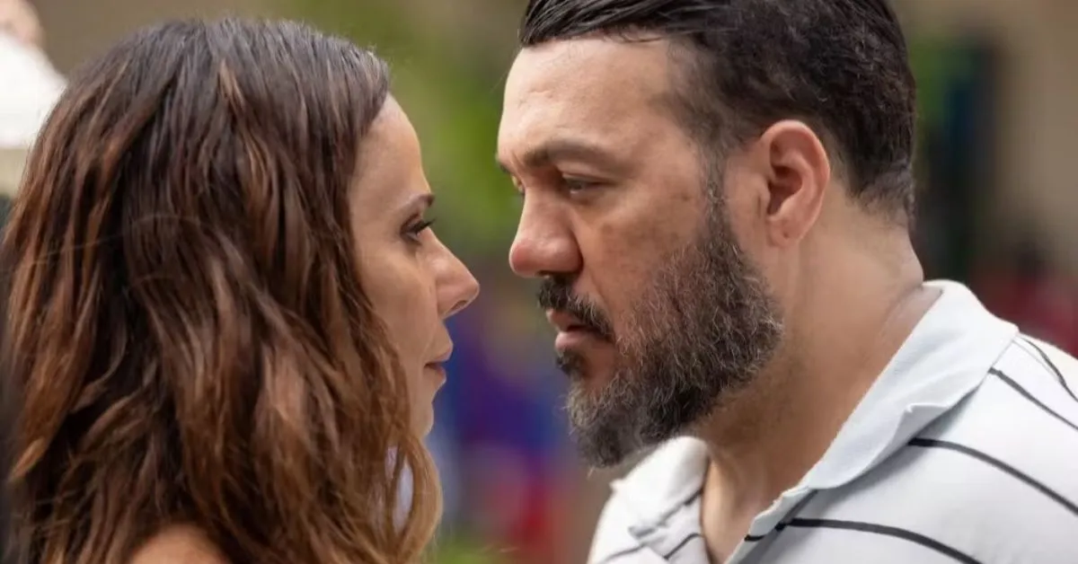 Na trama, Consuelo decide retomar o relacionamento com Misael, personagem do cantor Belo.