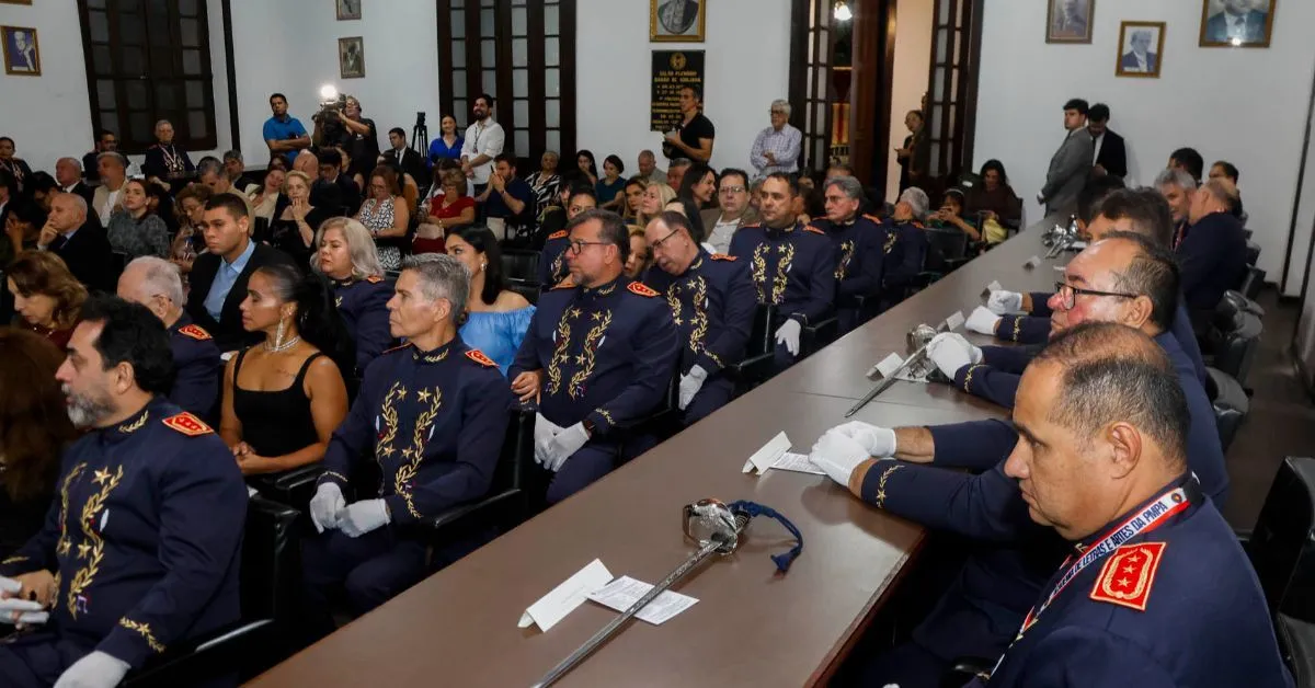Com essa posse, o sodalício atinge, oficialmente, o total de 40 cadeiras previsto em seu estatuto com os 14 novos imortais.