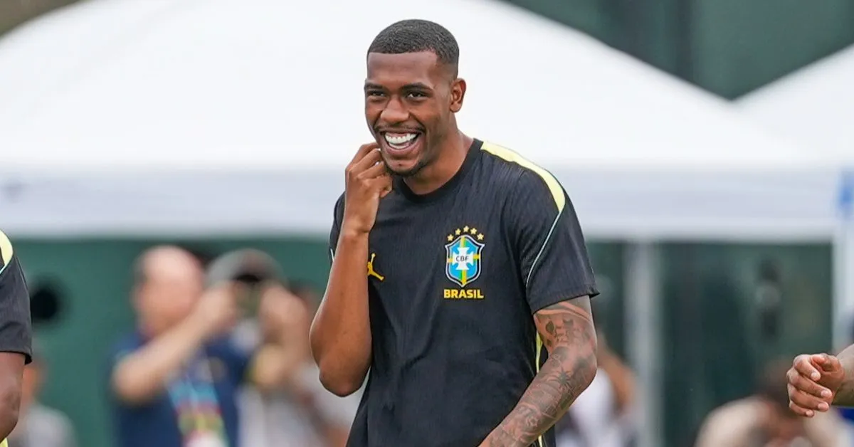 Com 19 anos, 10 meses e 17 dias na data da partida, Rayan ultrapassou Kaká na classificação dos brasileiros mais jovens a estrear em Copas do Mundo.