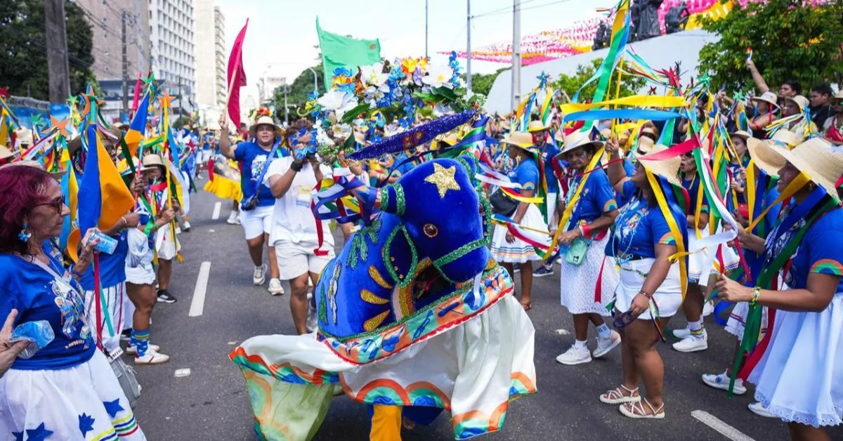 O Arrastão do Pavulagem é uma manifestação construída coletivamente há quase quatro décadas.