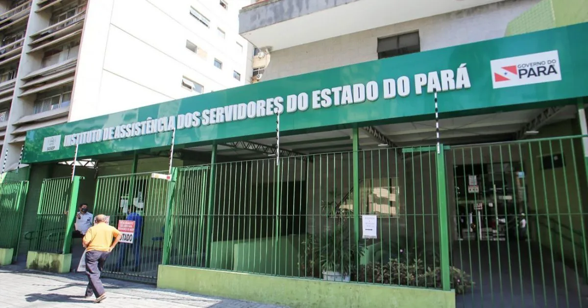 Os contratos têm duração inicial de 12 meses e podem ser prorrogados por igual período, conforme a necessidade administrativa.