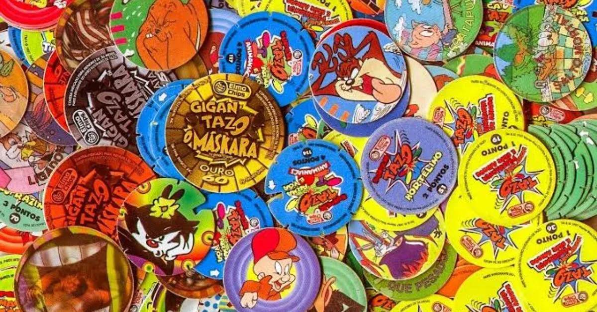 Uma das grandes febres dos anos 90 e 2000 foram os Tazos, que tinham diversos temas.