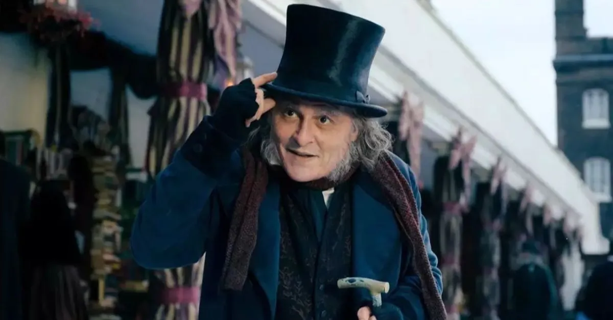 Em "Ebenezer e os Fantasmas do Natal", Depp interpreta Ebenezer Scrooge, o icônico personagem criado por Charles Dickens.