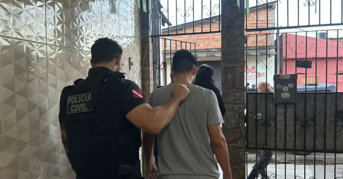 Equipamentos usados em crimes foram apreendidos.