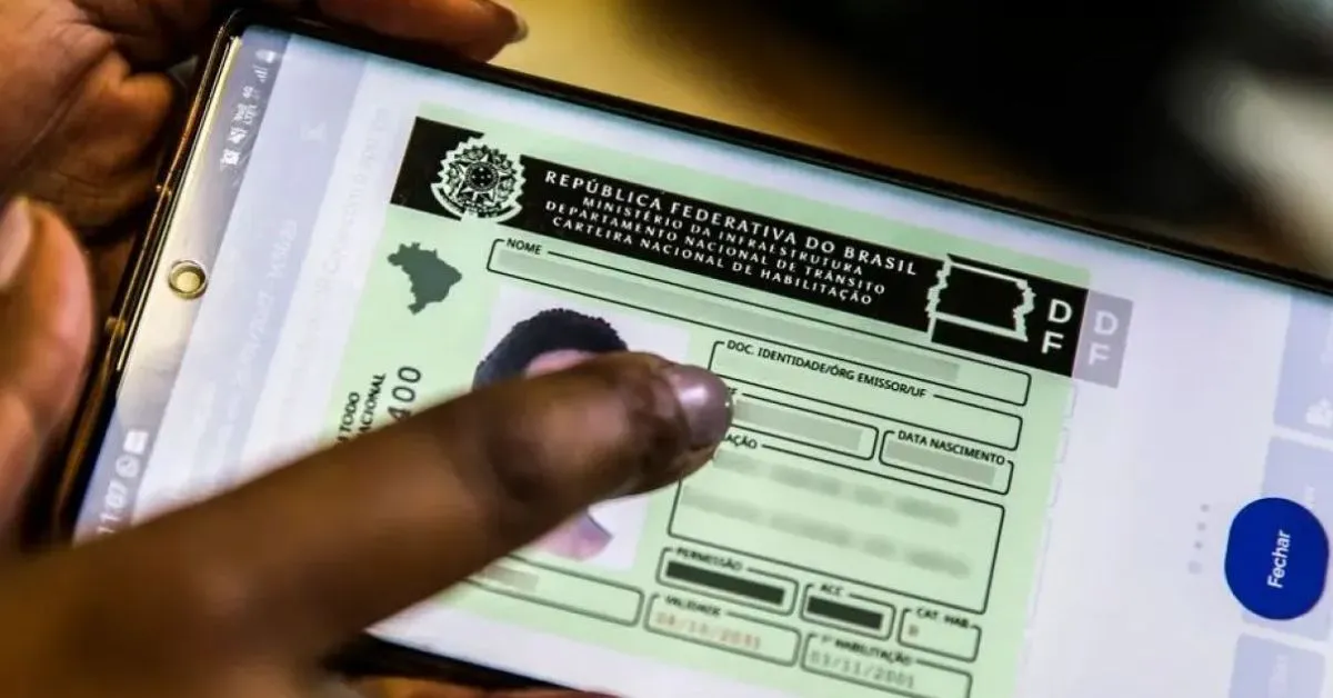 Para ter direito ao benefício, o condutor precisa estár inscrito no RNPC e não pode ter  cometido infrações nos últimos 12 meses.