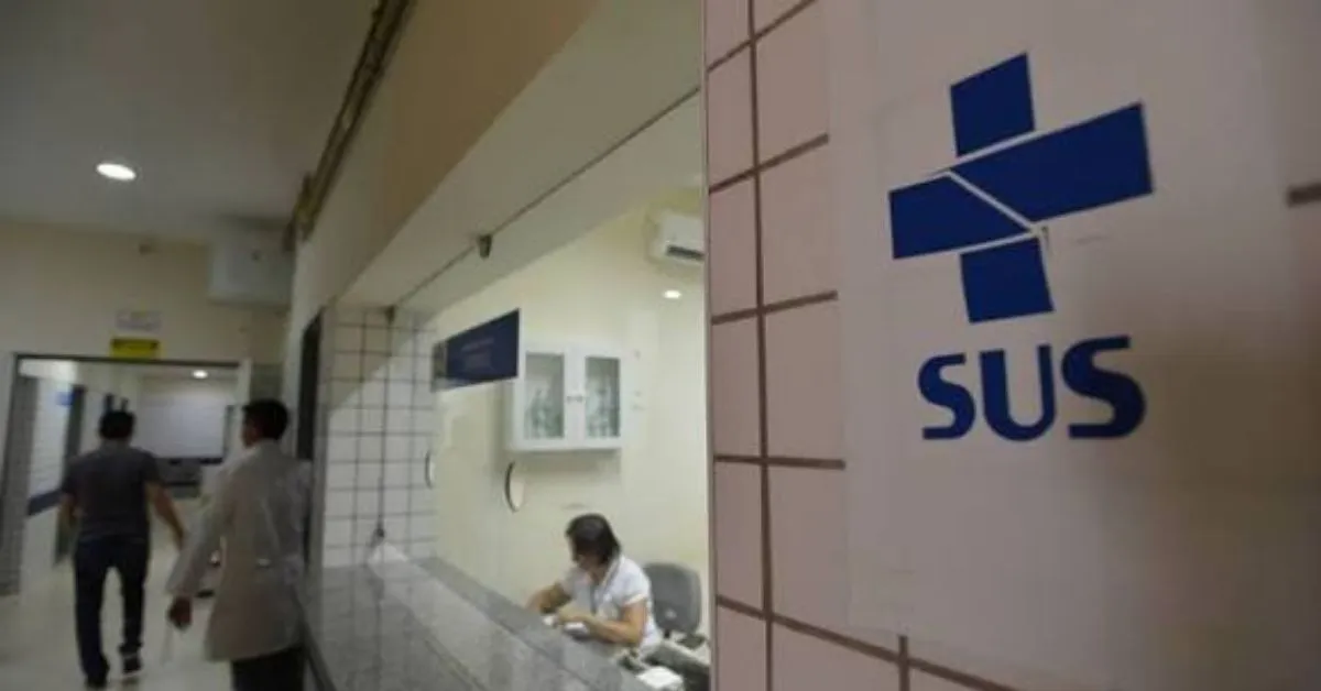 Governo negocia com farmacêutica valores e quantidades de doses que podem ser adquiridas.