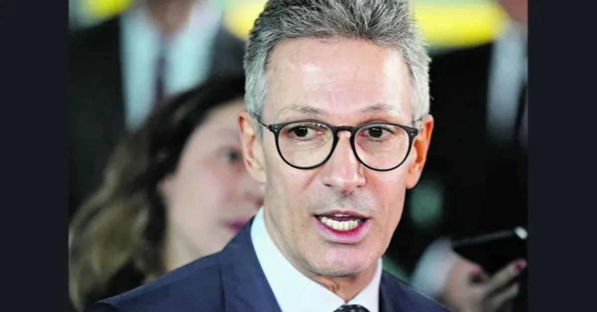 Romeu Zema comparou Flávio Bolsonaro com o PT
