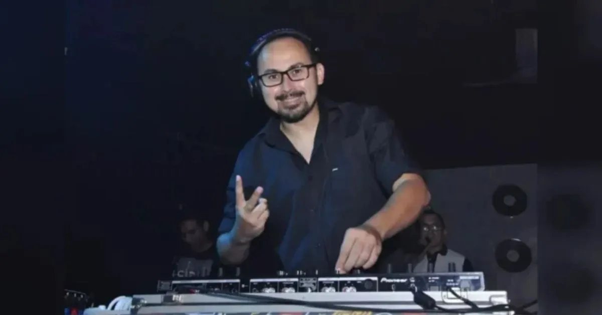 O radialista foi assassinado a tiros dentro da rádio que trabalhava