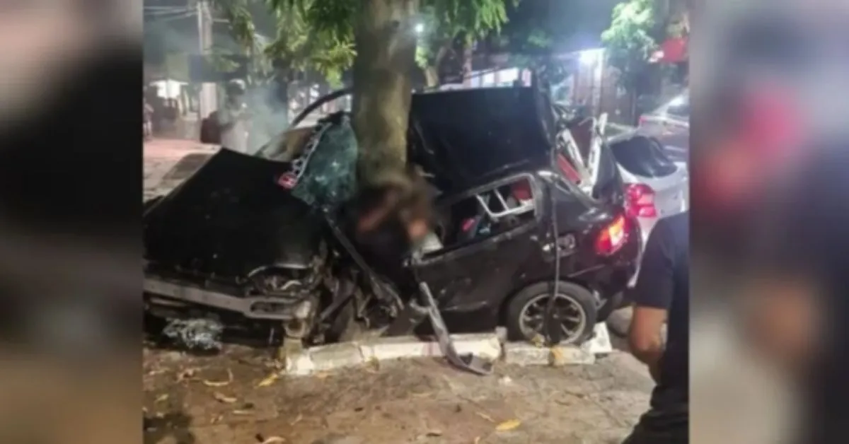 O resultado da perseguição foi a colisão em que morreram mãe e filha