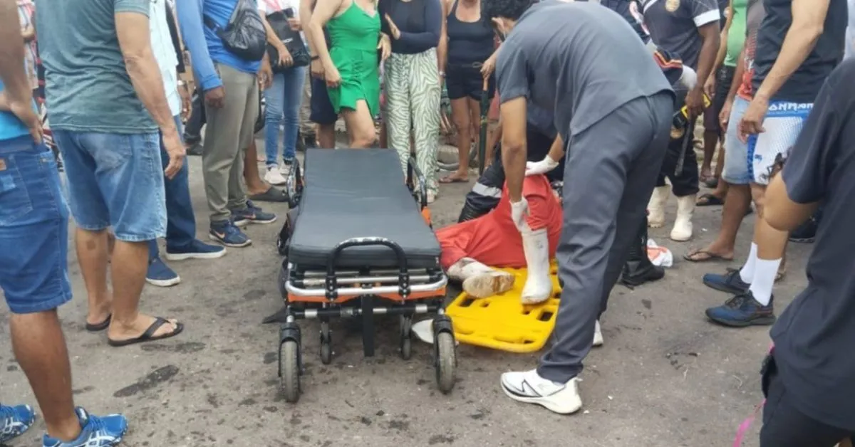 O entregador foi socorrido e levado em estado grave ao hospital Metropolitano
