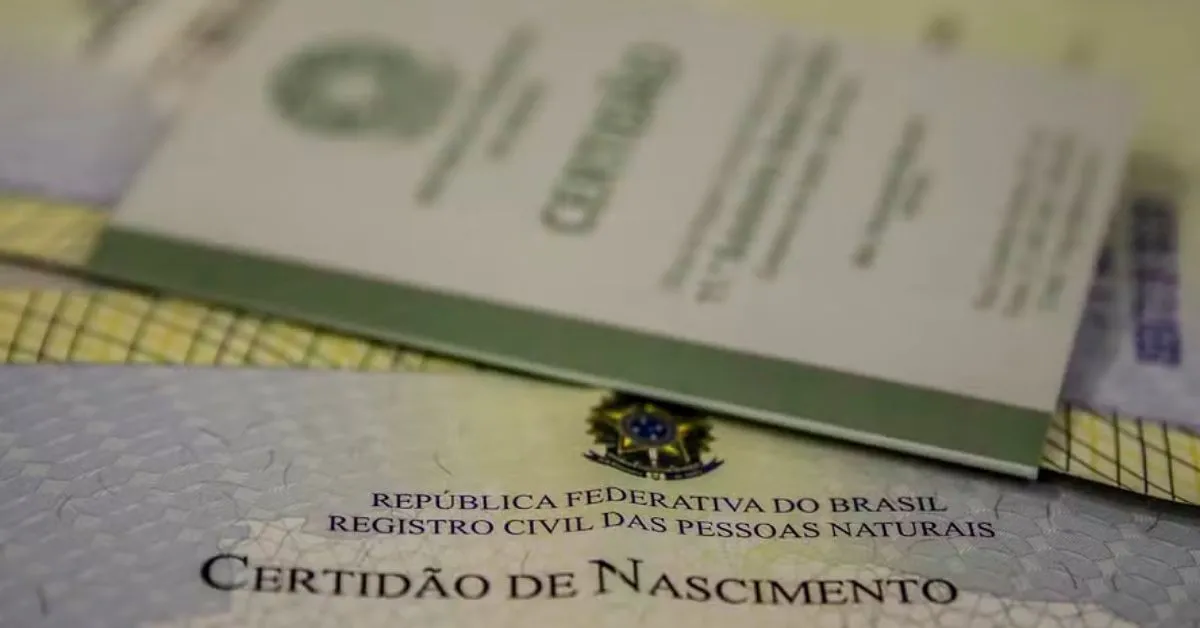 A certidão é documentário obrigatório para tirar a CIN