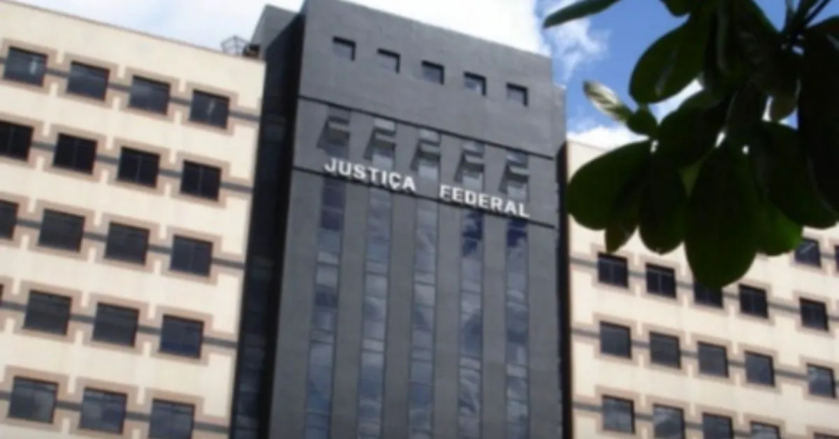 A oportunidade de estágio oferece bolsa de até R$ 1.200