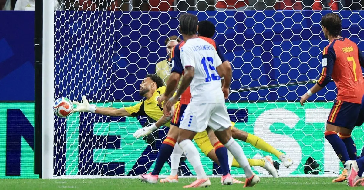O Goleiro Vozinha foi um dos grandes nomes da partida entre Cabo Verde e Esapanha.