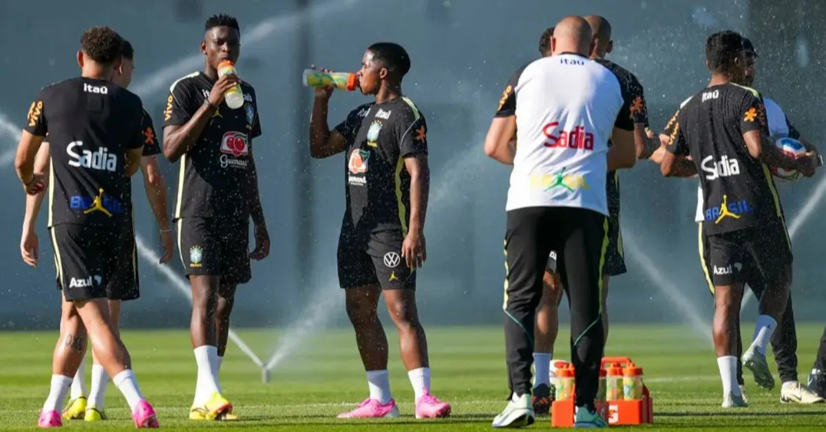 Muitos jogadores estão sofrendo com o calor extremo que faz nos Estados Unidos durante a Copa do Mundo.