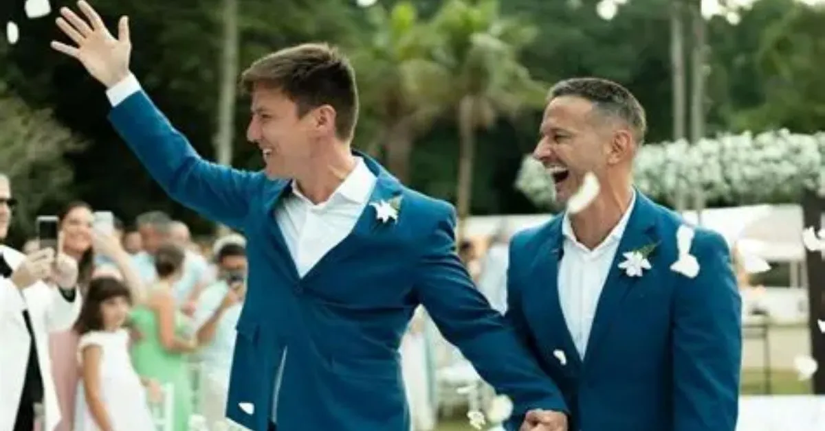 Cerimônia de Felipe Suhre e Erick Andrade reuniu convidados em casa de festas no Alto da Boa Vista, no Rio