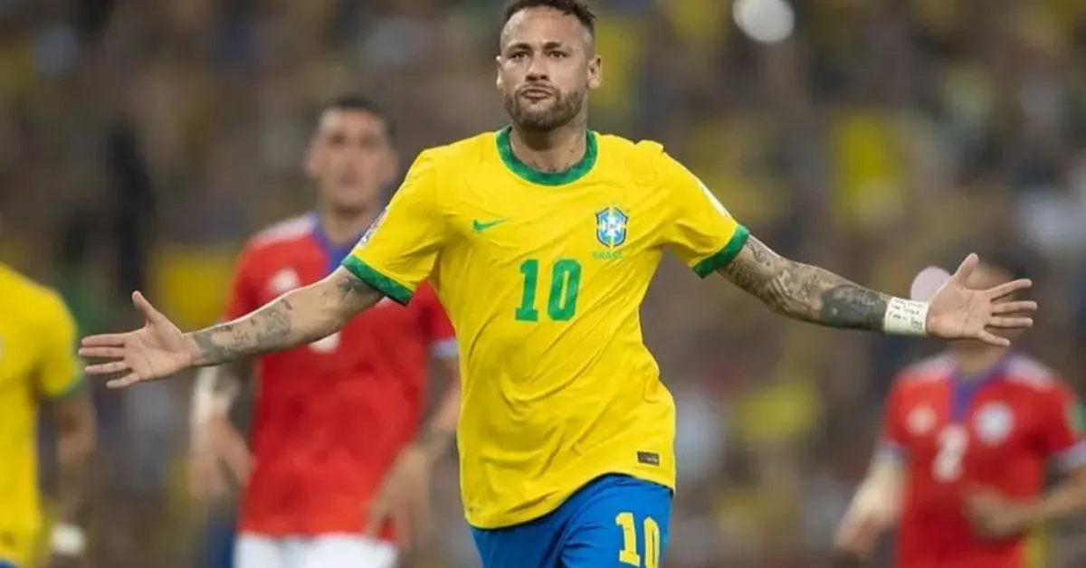 Neymar comentou sobre a expectativa para a convocação da Seleção Brasileira durante live com o youtuber Jon Vlogs.