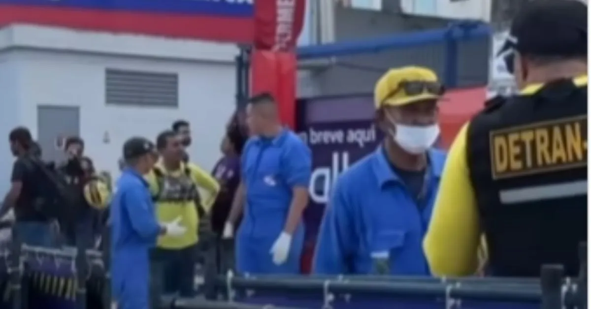 Local do acidente na BR-316, em frente a um supermercado, onde o entregador por aplicativo foi atingido por um carro e morreu após ser arremessado contra um poste