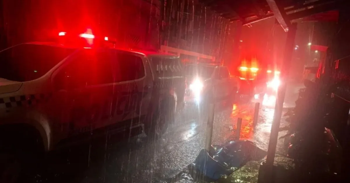 O empresário foi surpreendido por disparos ao chegar em casa após sair da igreja; polícia investiga motivação e busca identificar os suspeitos