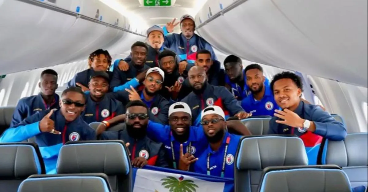 Jogadores da seleção haitiana em viagem para o mundial disputado na América do Norte