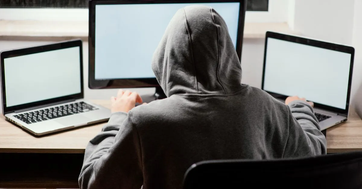 ANPD inicia monitoramento de plataformas digitais para reforçar proteção de crianças e adolescentes no ambiente online.