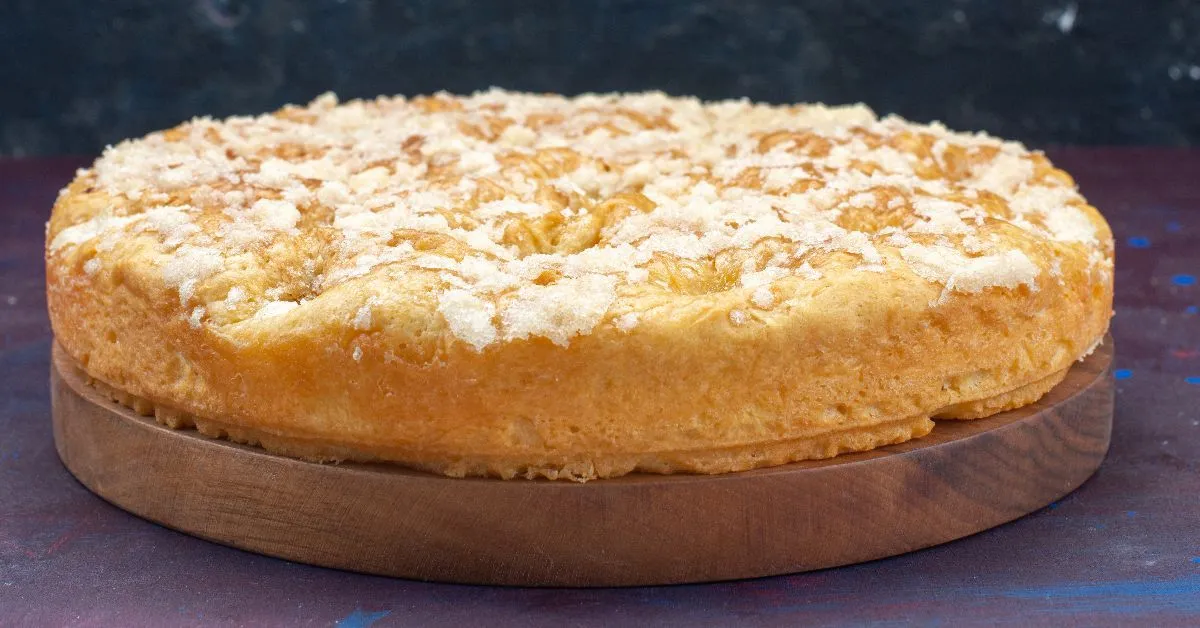 Torta de cocada cremosa é destaque de receita prática e rápida para o dia a dia.