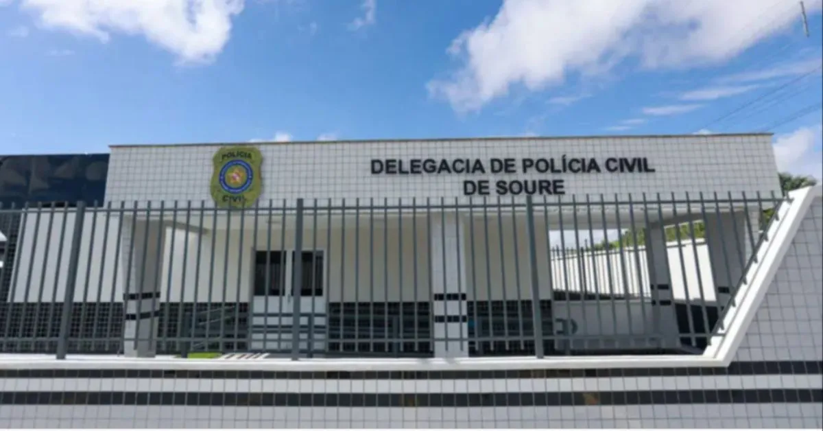 Homem foi preso em flagrante pela Polícia Civil após ser acusado de perseguir a ex-companheira, agredi-la e ameaçar o atual namorado dela em Soure.