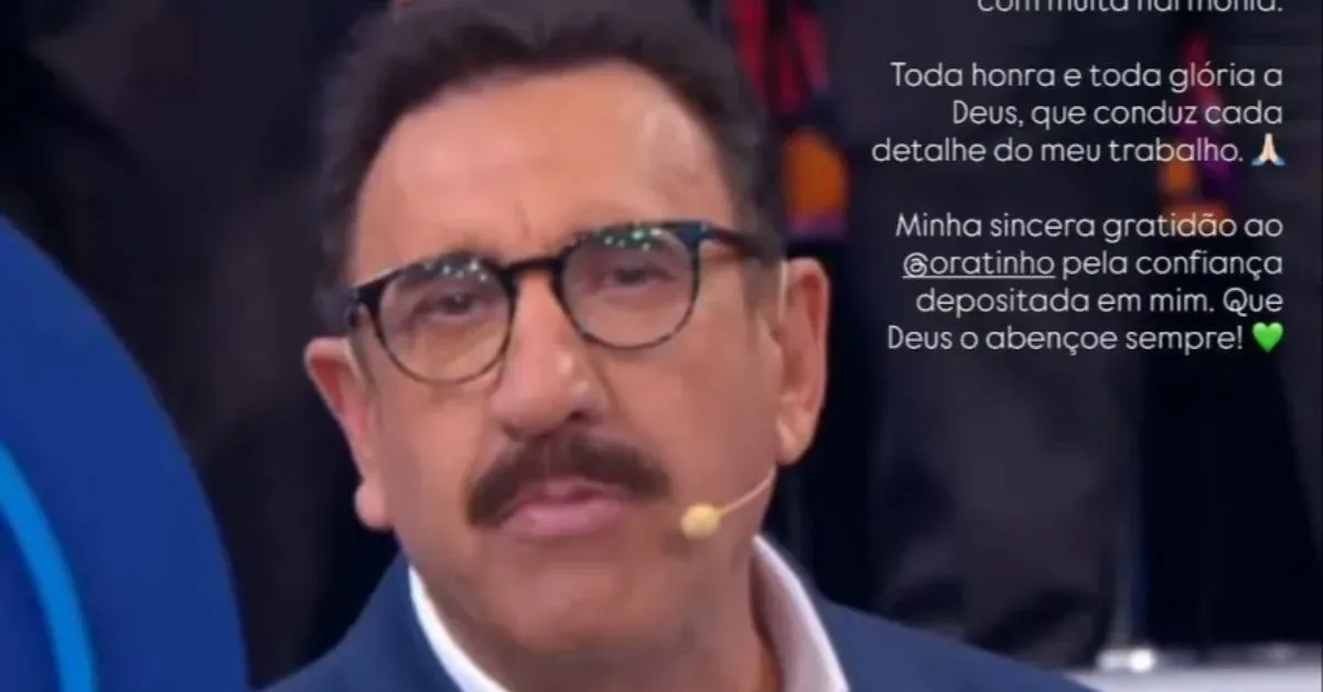 Ratinho retirou o excesso de pele na região do pescoço após emagrecer 16 quilos neste ano.