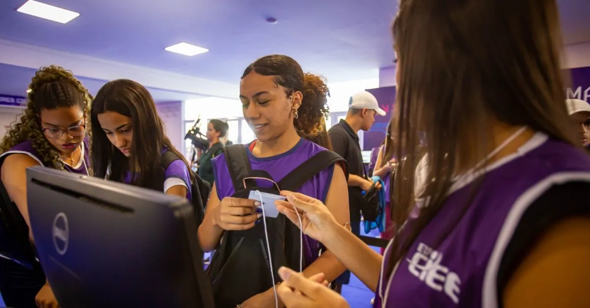 As opotunidades de estágio são fundamentais para o estudante ganhar experiência na área.
