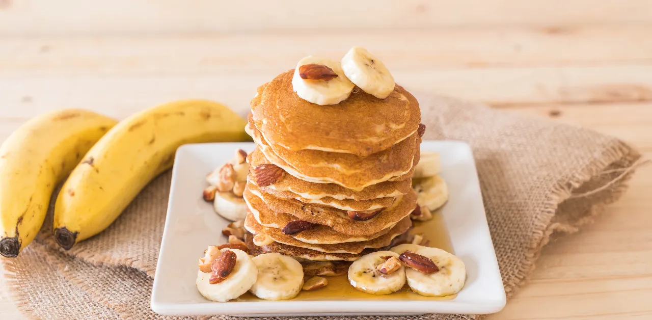 Aprenda a fazer panqueca de aveia e banana deliciosa