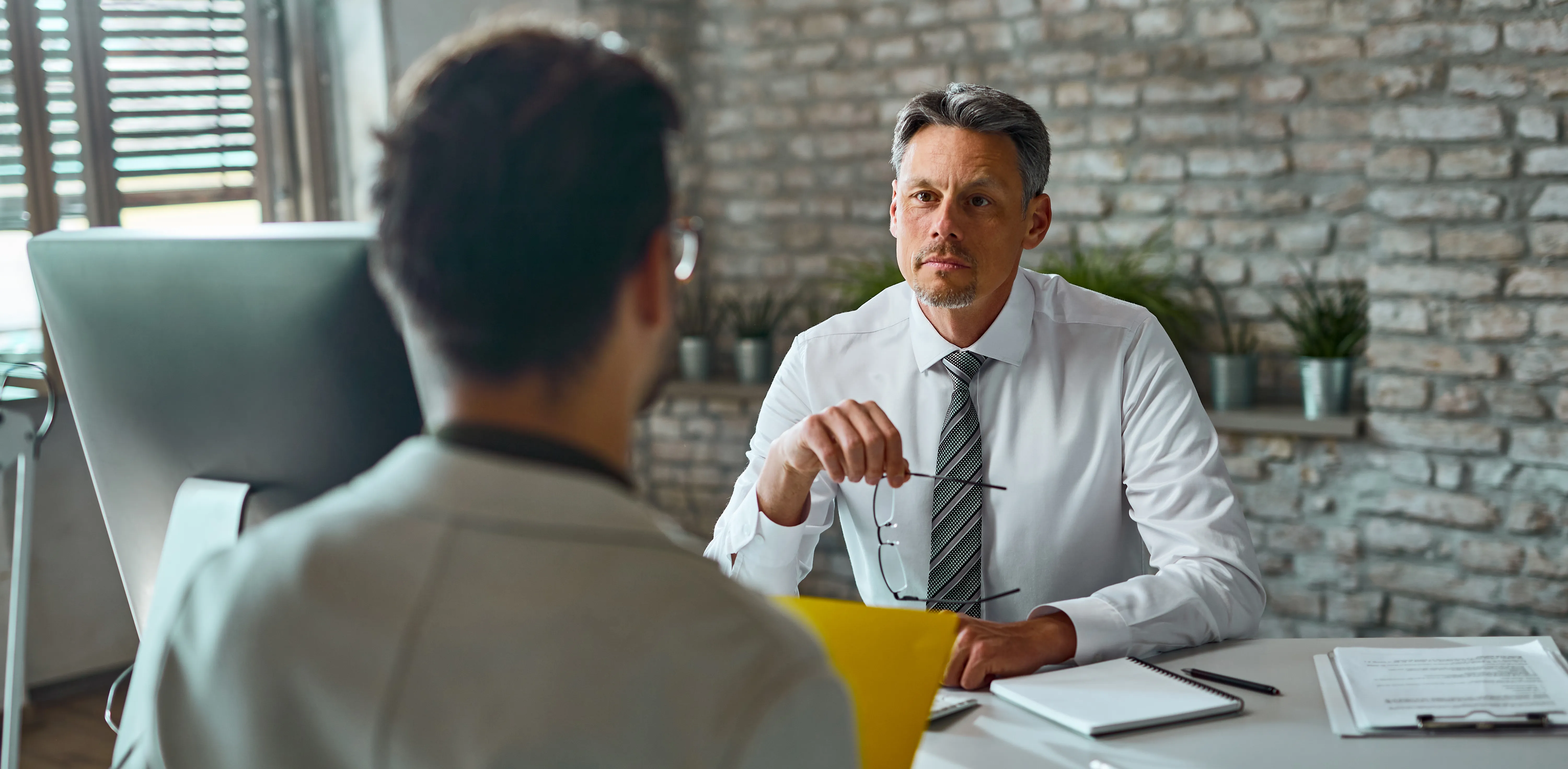 Saiba como brilhar na frase "Fale sobre você" e conquistar seu recrutador com autenticidade