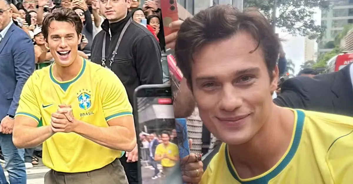 O ator posou para selfies, acenou para o público e distribuiu sorrisos enquanto caminhava cercado por seguranças, antes do evento.