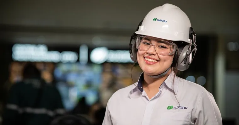 Estagiários terão acesso a um plano de desenvolvimento profissional com treinamentos onlines, encontros com mentores, cursos de idiomas e participação em projetos estratégicos da companhia