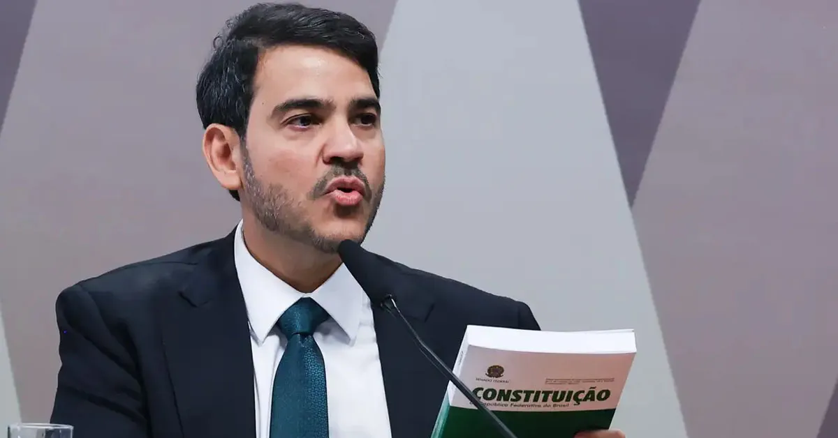 Nascido em Pernambuco, Jorge Rodrigo Araújo Messias tem 45 anos e está no governo desde a última gestaõ do presidente Lula, em 2023.