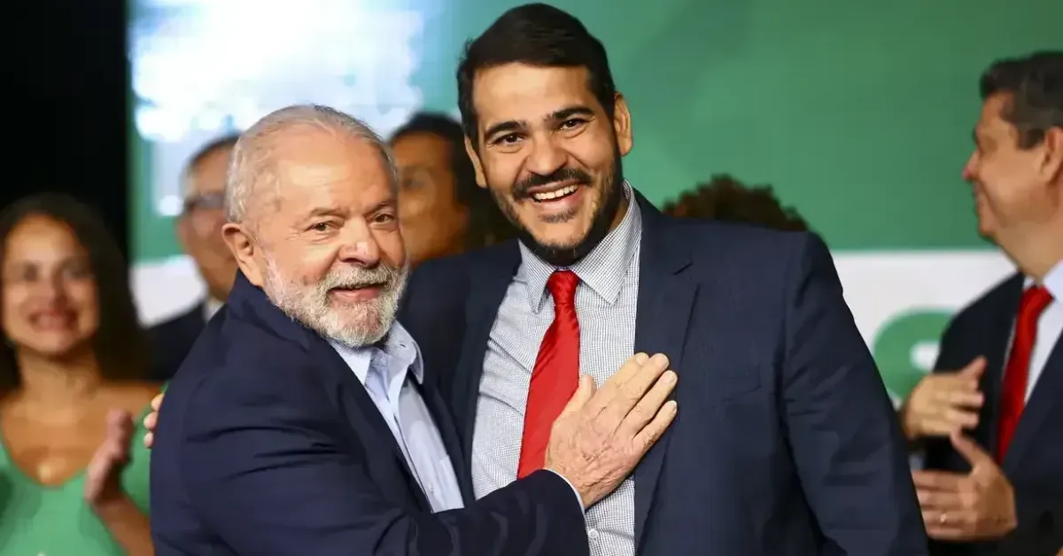 Reunião no Palácio da Alvorada marca articulação de Lula para manter Jorge Messias no governo após rejeição ao STF.
