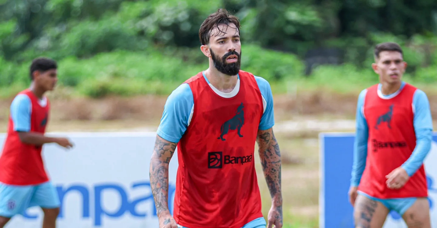 Matheus Vargas segue com problemas no joelho
