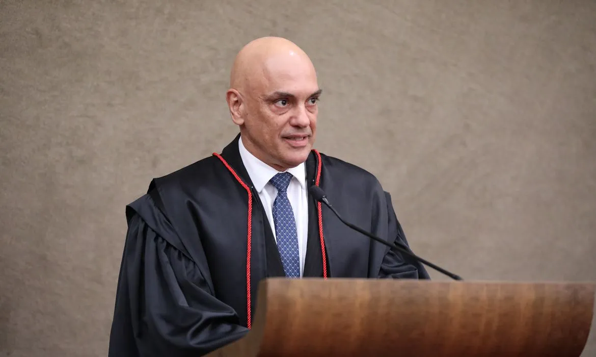 A determinação de Moraes foi publicada nesta segunda-feira (6)
