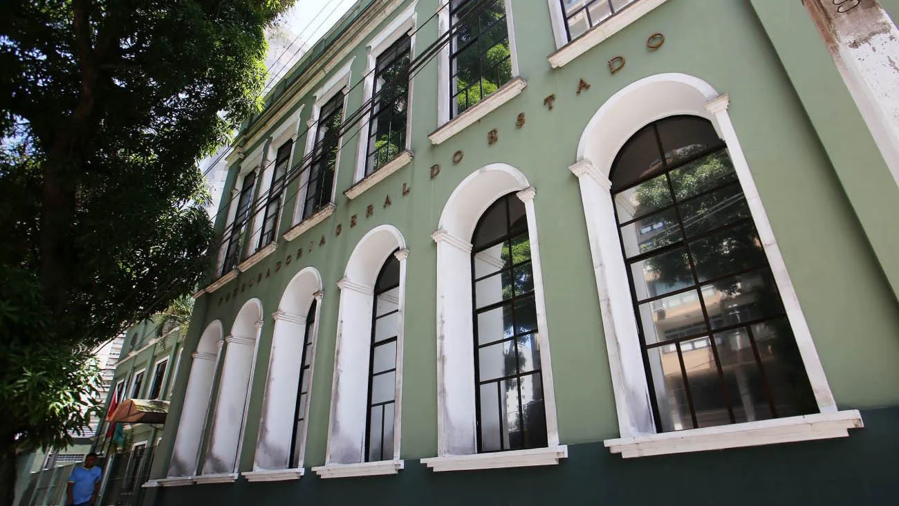 Ao todo, a Procuradoria oferta 15 vagas, com salário de mais de R$ 2 mil