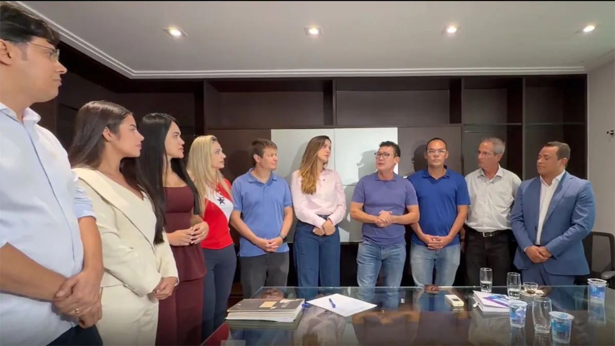 A convenção do partido reuniu dirigentes, parlamentares e lideranças políticas de diversas regiões.