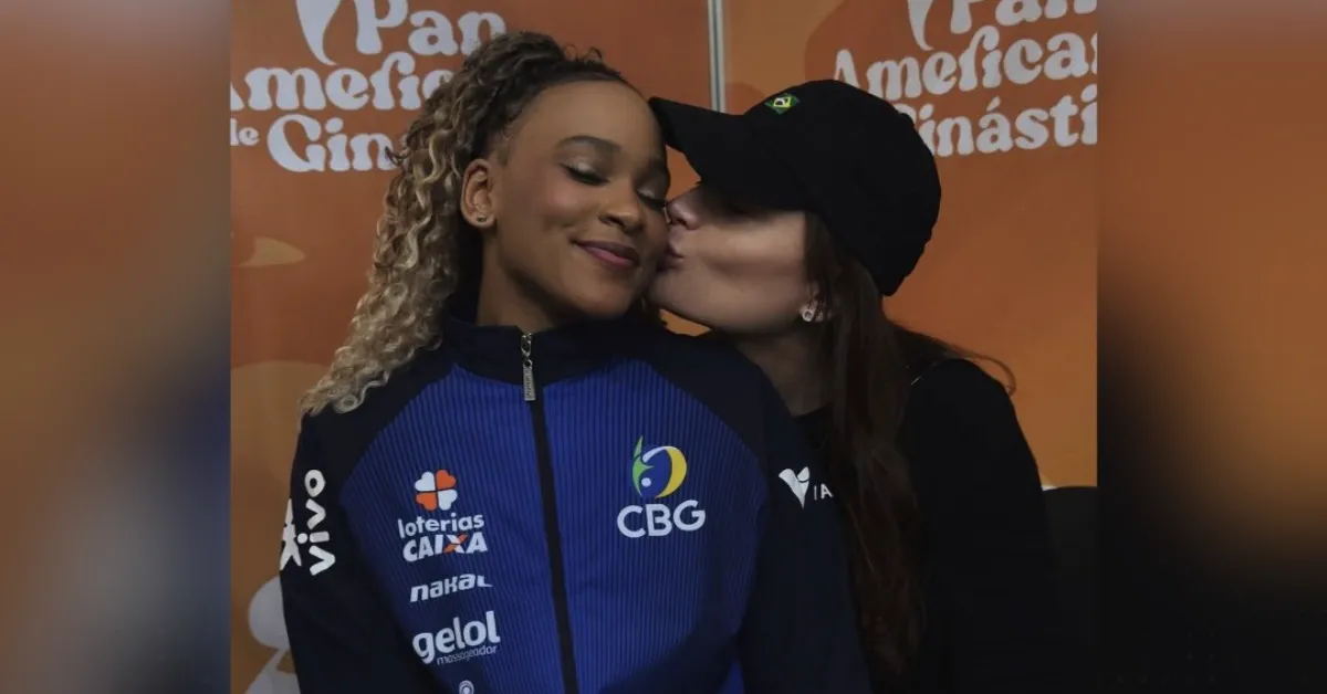 Rebeca Andrade comemora ouro no salto no Pan-Americano e se declara à namorada: "Obrigada por me apoiar, te amo".