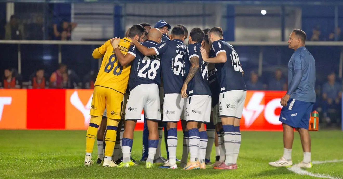 Leão está vendo a situação complicar cada vez mais.